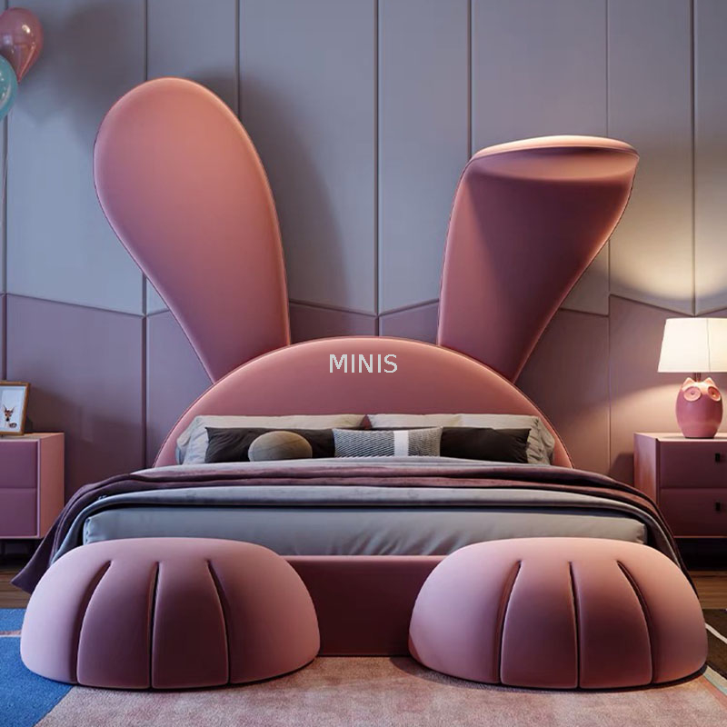 Chambre enfant fille lit enfant en forme de lapin rose