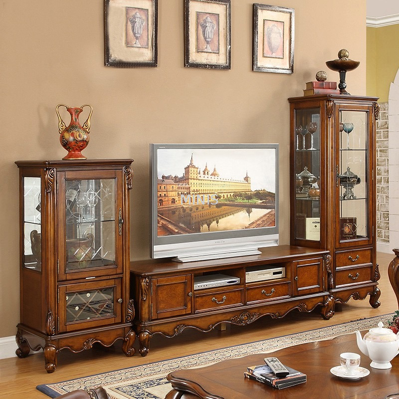 Salon marron bonne télévision à la télévision et table basse en bois