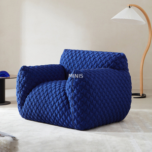 Salon ou chambre confortable tissu bleu chaise simple
