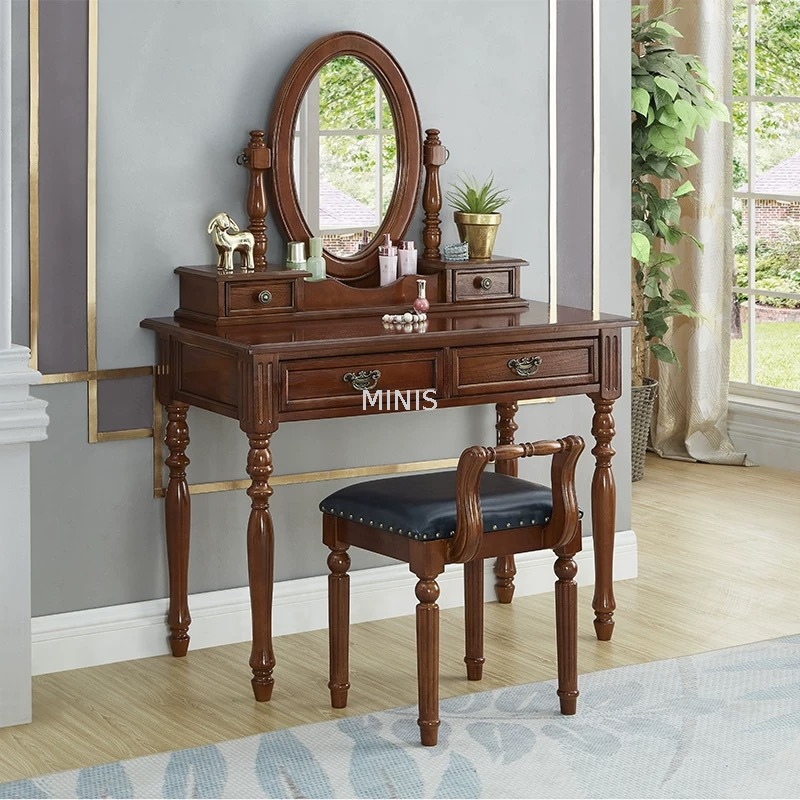 Coubeille en bois brun vintage de chambre avec miroir