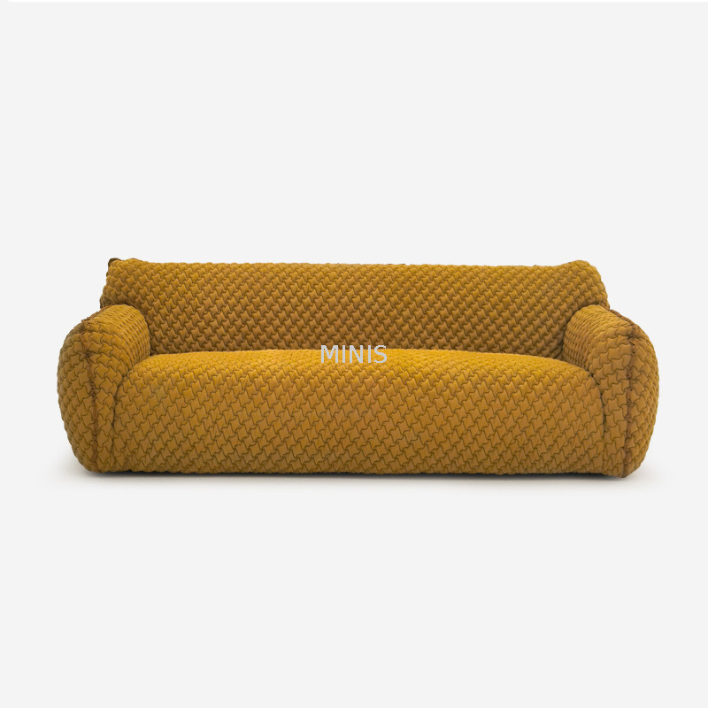 Salon ou chambre confortable tissu bleu chaise simple