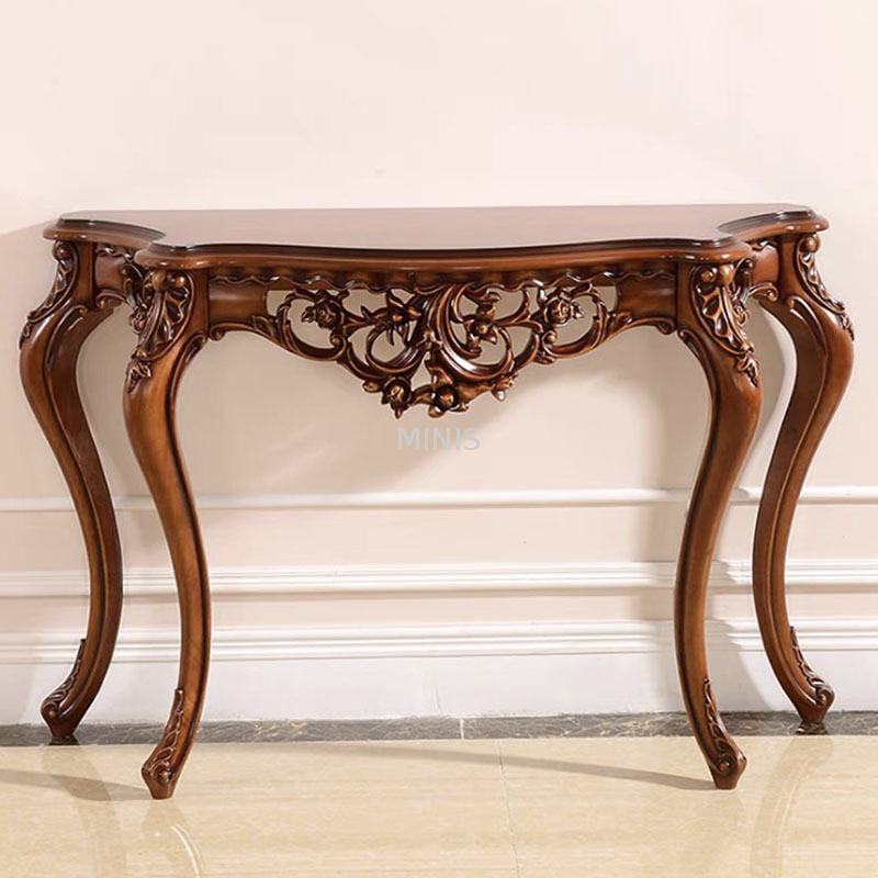 Salon/couloir d'hôtel belle table console en bois doré