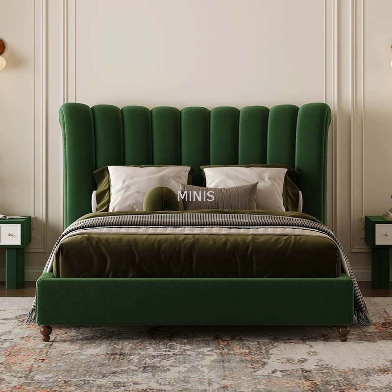 Chambre des meubles vintage Cadre en bois bon lit en velours vert